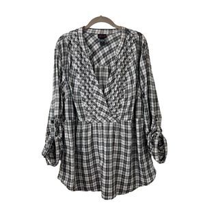 Torrid Black and White Check V-Neck Top Torrid Size 4 (26)